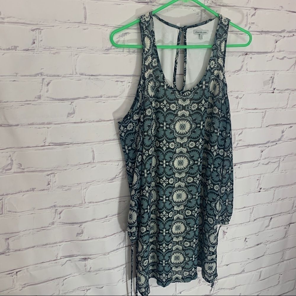 Charlotte Russe small top‎